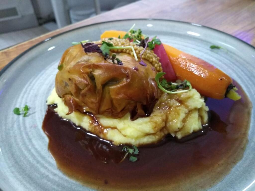 ホテル Le Relais St Jacques コロンジュ＝ラ＝ルージュ エクステリア 写真